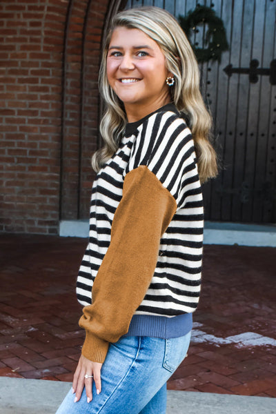 Trendy Women's Khaki Colorblock Sweater with Striped Sleeves for Stylish Fall Outfits and Cozy Comfort