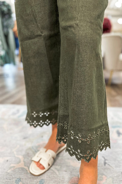 Chic Blue High Waist Shift Jeans for Women with Eyelet Embroidery and Clover Hem Detail for Trendy Style