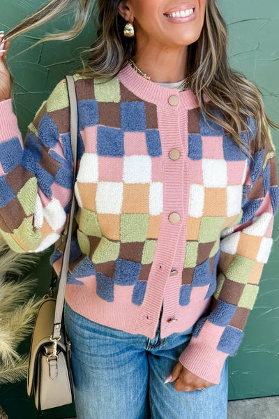 Women's Checkered Cardigan - Cozy Knit Sweater in Trendy Colors for Effortless Layering and Everyday Style