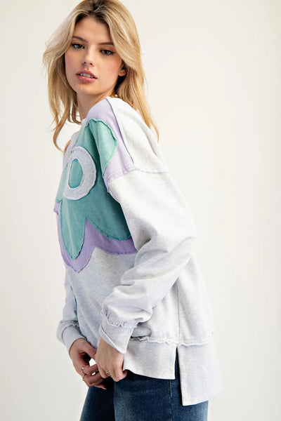 Trendy Women's Light Grey Long Sleeve Top with Color Block & Floral Patch - Casual Chic Fit for Everyday Wear