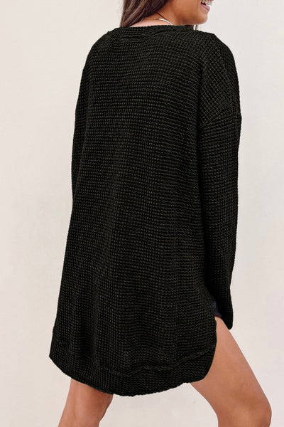Chic Women's Black Oversized Waffle Knit Top with High Slits - Cozy and Stylish for Casual Outings and Everyday Wear
