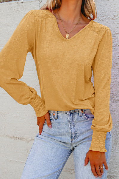 Elegant Women's Shirred Shoulder Blouse in Soft Cotton - Flattering Casual Top with Trendy Style and Comfortable Fit