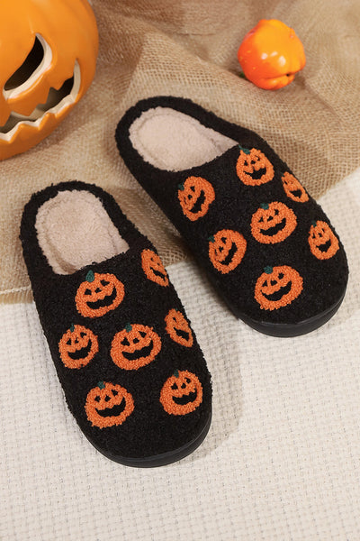 Cozy Women's Black Pumpkin Plush Slippers - Fun Halloween Home Footwear with Non-Slip Sole for Comfort and Style