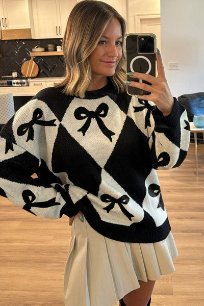 Stylish Women's Black and White Bow Print Loose Knit Sweater with Rhombus Design for Cozy Everyday Fashion