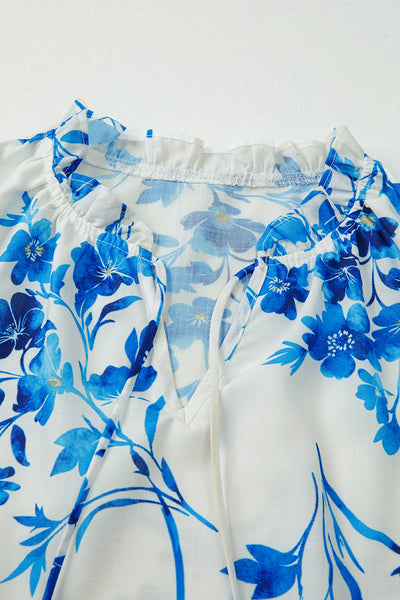 Stylish Women's Short Sleeve Blue Floral Blouse - Flattering Fit for Spring & Summer Casual Outings