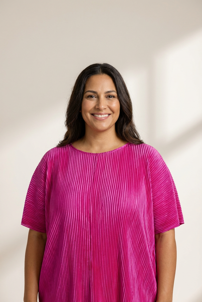 women's bold plus size summer style made for easy styling and wardrobe coordination, with premium-like structure and finish. with practical styling