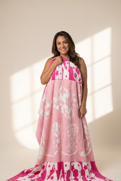 Women's Pink Western Sherpa Throw Blanket with Cowgirl Boot Motif
