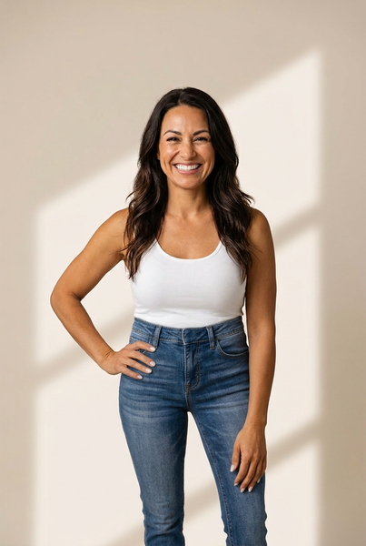 Women's Seamed Flare Denim Pants in Pants & Culotte