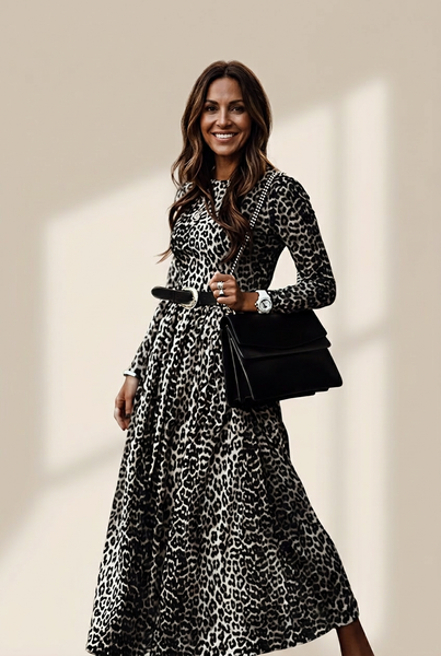 Women's Leopard Print Vintage Round Neck Long Sleeve Dress