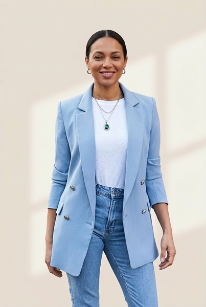 Simple Solid Blazer for Everyday Wear with practical styling and dependable silhouette control.
