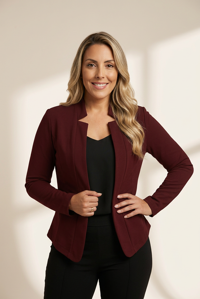 Women's Lightweight Blazer for Women made for easy styling and wardrobe coordination, with premium-like structure and finish.