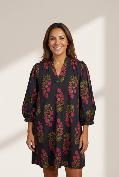 Women's Casual Chic Black Floral V-Neck Mini Dress with Bracelet Sleeves - Perfect for Summer Outings and Day Events made for easy styling and