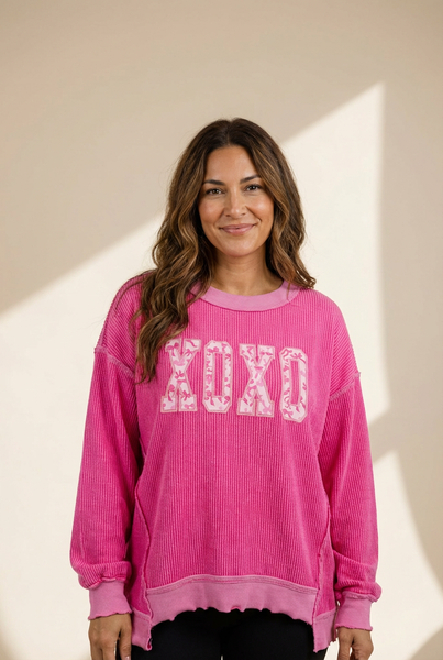 Women's Strawberry Pink XOXO Bow Graphic Ribbed Long Sleeve Tee