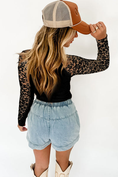 Chic Women's Black Floral Lace Long Sleeve Top - Slim Fit High Neck with Trendy Patchwork Design