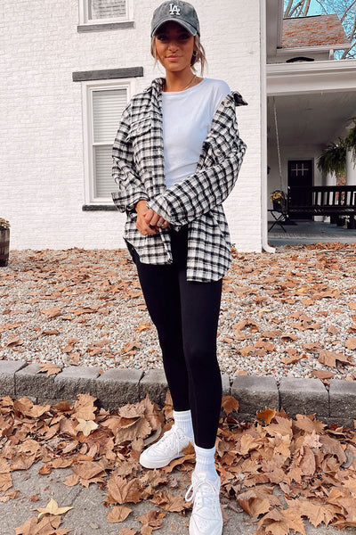 Stylish Oversized Women's Black Plaid Shacket Tunic with Button Details and Chest Pockets for Effortless Casual Chic