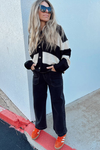 Chic Women's Black Color Block Cardigan - Buttoned V-Neck, Relaxed Fit for Effortless Casual Style and Comfort