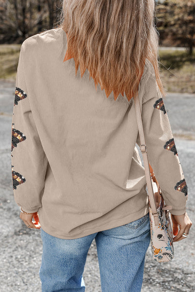 Women's Cozy Thanksgiving Graphic Sweatshirt - Soft Autumn Style, Perfect Fit for Festive Holiday Gatherings made for easy styling and wardrobe