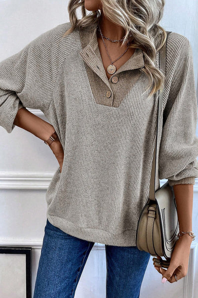 Women's Relaxed Fit Color Block Ribbed Long Sleeve Top in Jet Stream - Trendy Contrast Design for Effortless Style