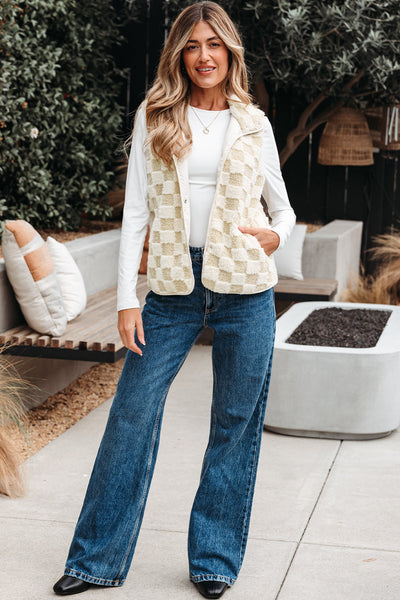 Soft Beige Cozy Women's Sherpa Vest Jacket - Stylish Layering Essential for Warmth and Comfort in Chill Weather