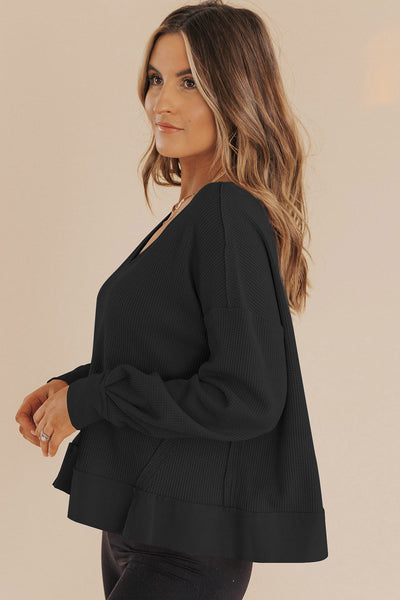 Chic Women's Black Sweatshirt - Cozy Casual Fit with Trendy Design for Everyday Comfort and Effortless Style