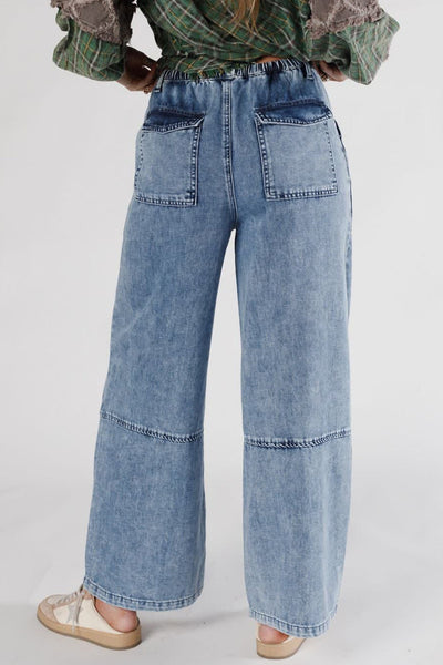 Chic High Waisted Women's Slim Fit Jeans in Classic Blue Denim - Ideal for Casual and Trendy Looks