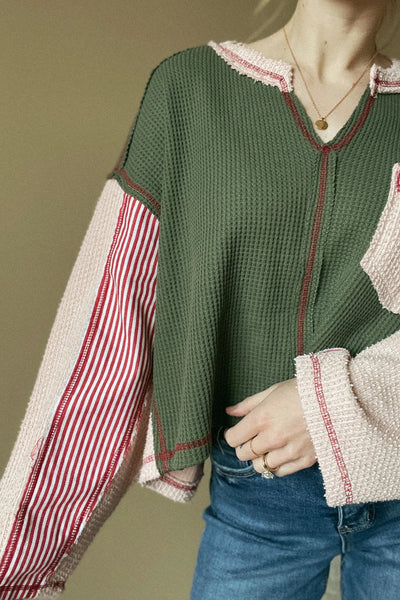 Women's Casual Green Color Block Loose-Fit Top with Exposed Stitch and Notched Neck Stylish Textured Apparel
