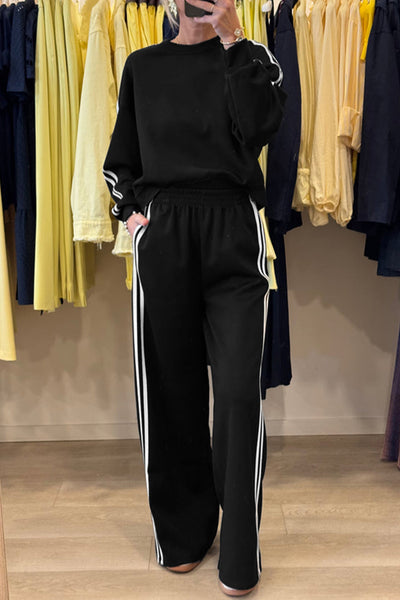 Women's Varsity Sweatpant Set in Soft Cotton - Trendy Athleisure Outfit for Comfort and Style in Every Season