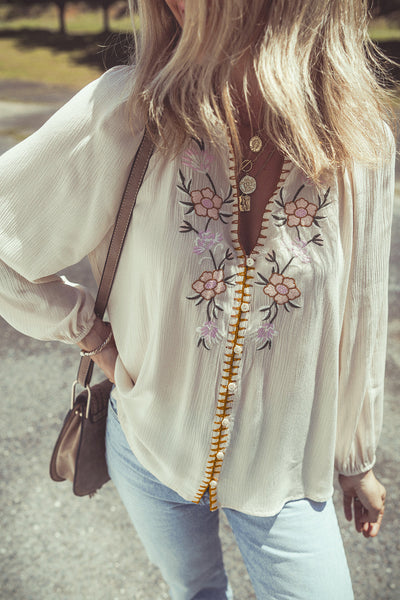 Chic Women's Beige Floral Embroidered Puff Sleeve Top - Loose Fit, Textured Design for Effortless Style