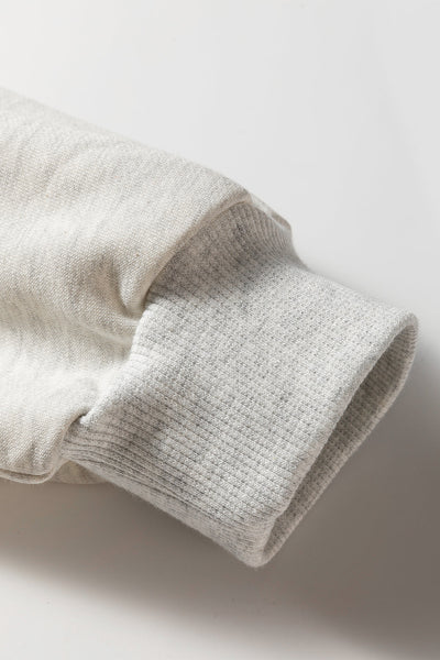 Soft Light Grey Women's Relaxed Sweatshirt - Cozy Style for Casual Outings and Comfortable Lounging