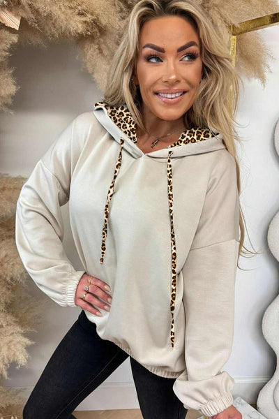 Cozy Women's Leopard Print Hooded Sweatshirt - Jet Stream Baggy Style with Drawstring and Soft Contrast Liner