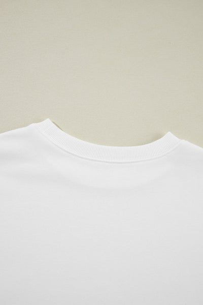Cozy Women's Classic Crewneck Sweatshirt in Soft Fabric - Ideal for Casual Layering and Everyday Comfort