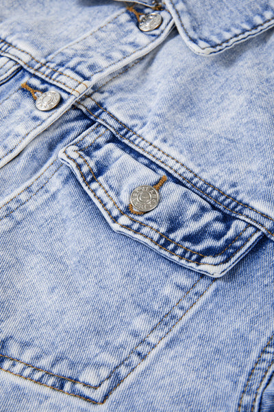 Beau Blue Vintage Washed Denim Jacket for Women Chic Flap Pocket Outerwear, Perfect for Any Occasion