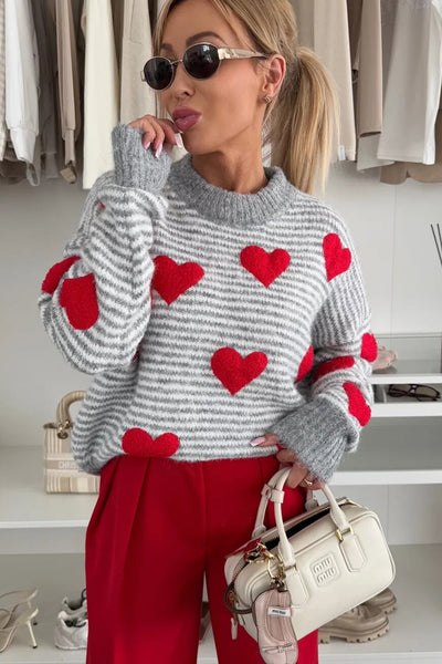 Cozy Women's Gray Striped Heart Pattern Knit Sweater - Stylish, Relaxed Fit for Casual Outings and Everyday Wear
