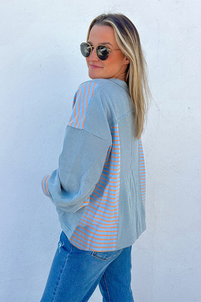Trendy Women's Cozy Patchwork Sweatshirt - Relaxed Fit for Casual Chic Style in Vibrant Colors and Soft Fabric