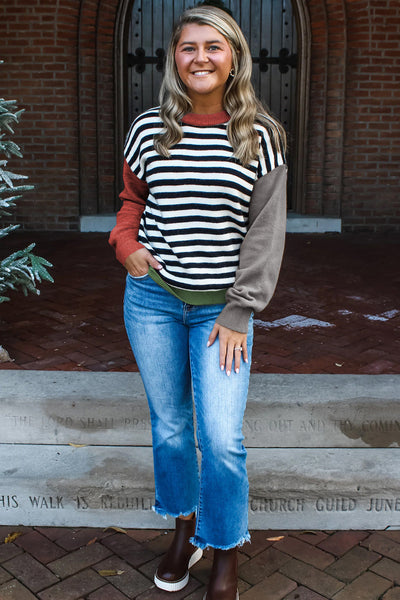 Trendy Women's Gray Colorblock Sweater with Striped Sleeves for a Stylish and Modern Look