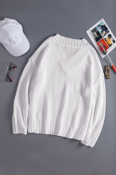 Chic Women's White V-Neck Drop Shoulder Sweater Cozy Knit for Effortless Style and All-Day Comfort