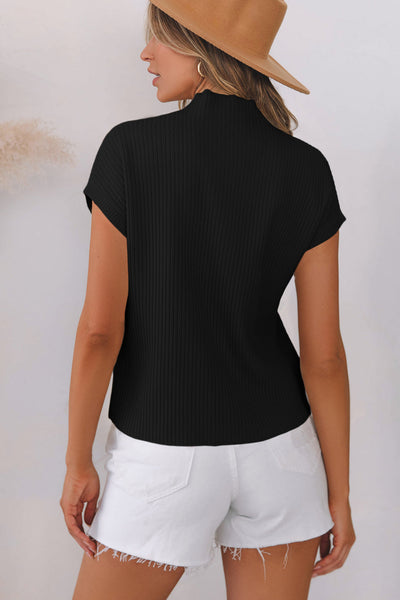 Casual Women's Black Ribbed Knit Short Sleeve Sweater with Patch Pockets - Chic Everyday Essential for Effortless Style