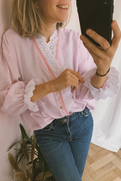 Elegant Light Pink Puff Sleeve Lace Blouse for Women - Trendy Fit for Casual & Dressy Occasions