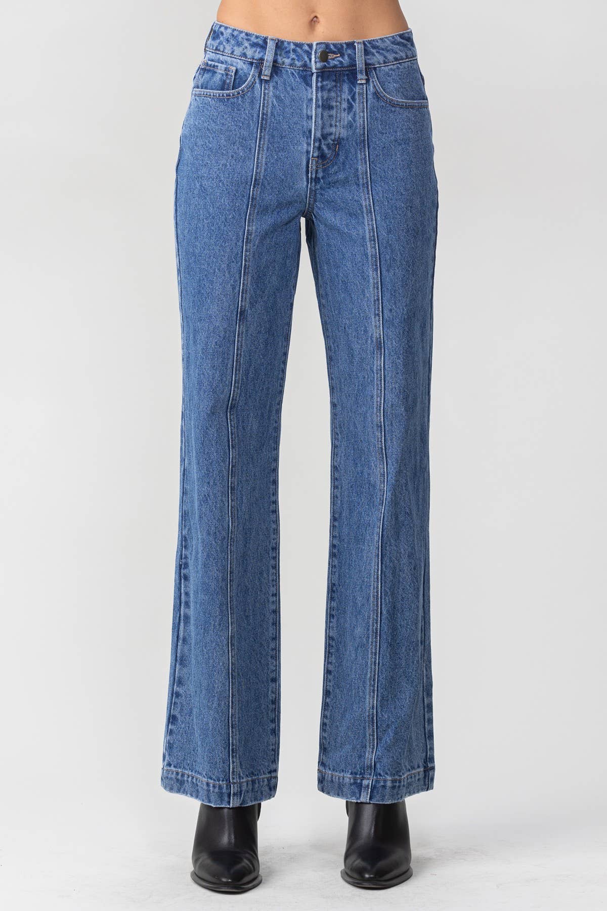 Mid Rise Relaxed Fit 90's Flare