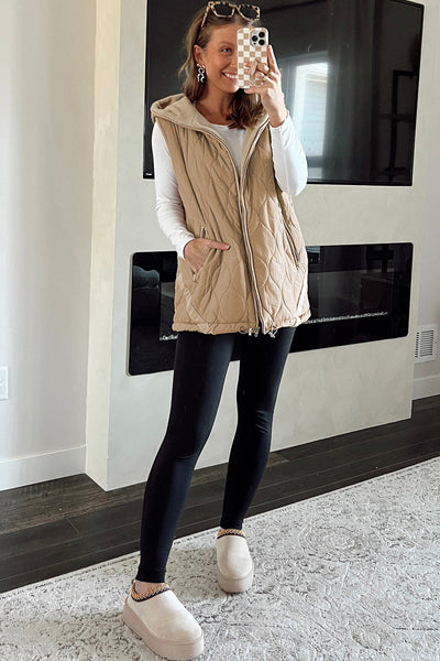 Women's Pale Khaki Quilted Winter Vest with Cozy Fleece Lining for Casual Style and Comfort
