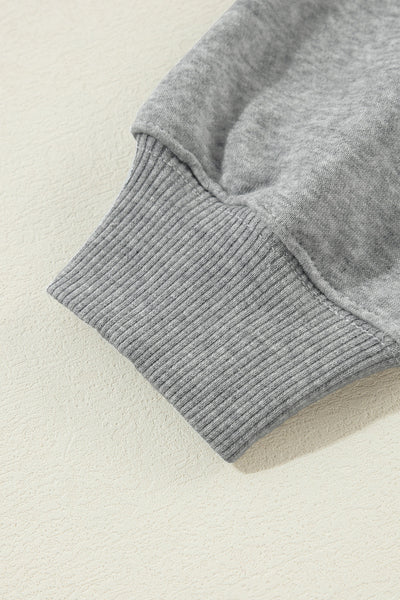 Cozy Women's Gray Classic Crewneck Sweatshirt - Stylish, Versatile Pullover for Everyday Comfort and Casual Looks