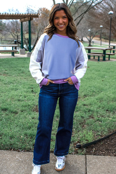 Cozy Color Block Sweatshirt for Women - Stylish Casual Top in Soft Fabric, Ideal for Everyday Comfort and Chic Looks