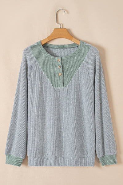 Women's Casual Light Grey Ribbed Long Sleeve Top with Color Contrast - Relaxed Fit for Effortless Everyday Style