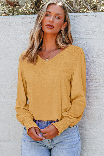 Elegant Women's Shirred Shoulder Blouse in Soft Cotton - Flattering Casual Top with Trendy Style and Comfortable Fit
