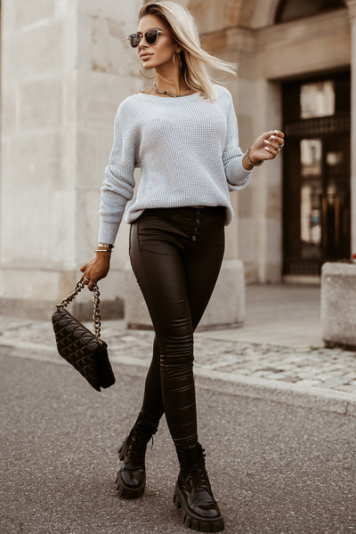 Trendy Women's Gray Cross Back Sweater - Stylish Knit Top for Casual Comfort and Fashionable Everyday Wear