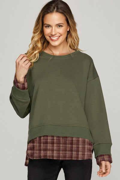 Cozy Women's Plaid Patchwork Sweatshirt in Vibrant Colors - Relaxed Fit Casual Top for Effortless Everyday Style