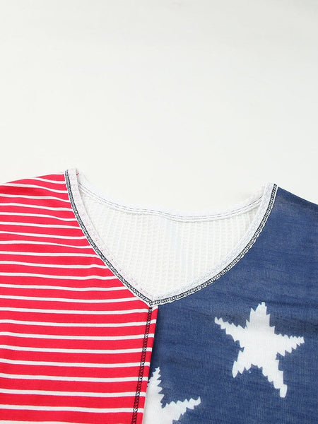 Star Print V-neck Tee with Color-blocking Design