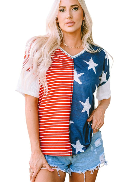 Star Print V-neck Tee with Color-blocking Design