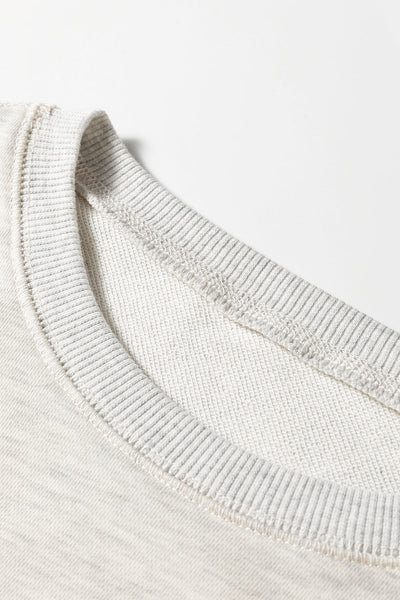 Soft Light Grey Women's Relaxed Sweatshirt - Cozy Style for Casual Outings and Comfortable Lounging