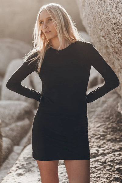 Women's Casual Black Mini T-Shirt Dress with Round Neck, Thumbhole Sleeves - Chic Everyday Style for Effortless Comfort